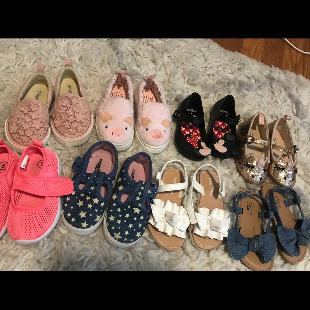 LOT of 8 Pairs of SIZE 5 baby/toddler shoes